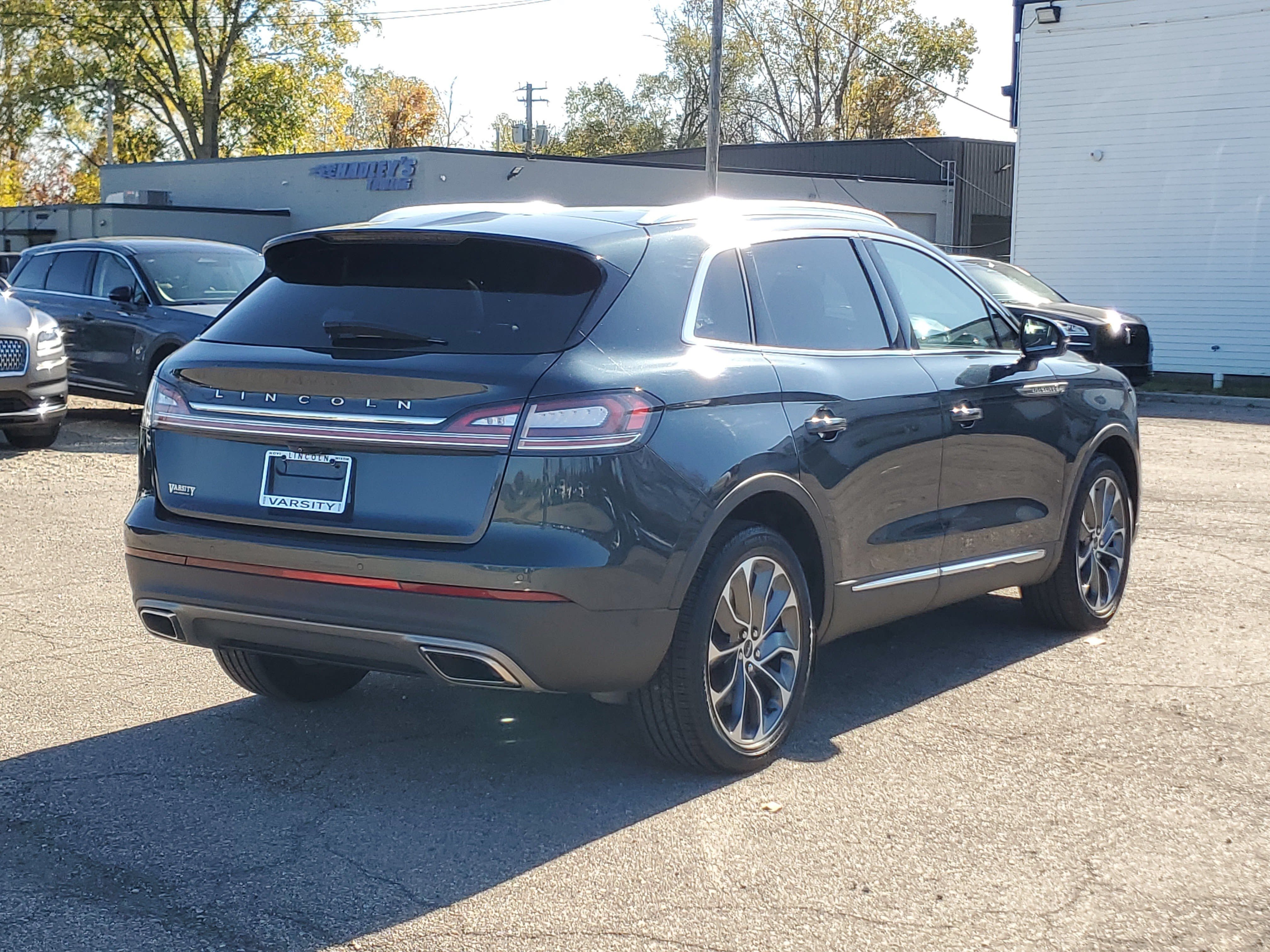 Used 2022 Lincoln Nautilus Reserve w/ Equipment Group 201A AWD/4WD image 6