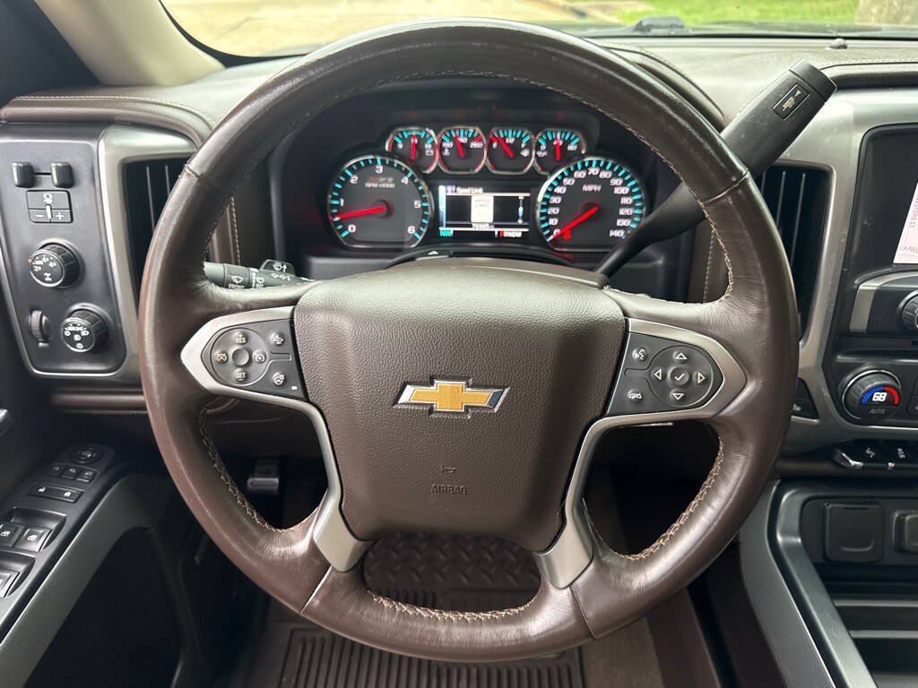 Used 2015 Chevrolet Silverado 1500 LTZ Z71 w/ LTZ Plus Package AWD/4WD image 18