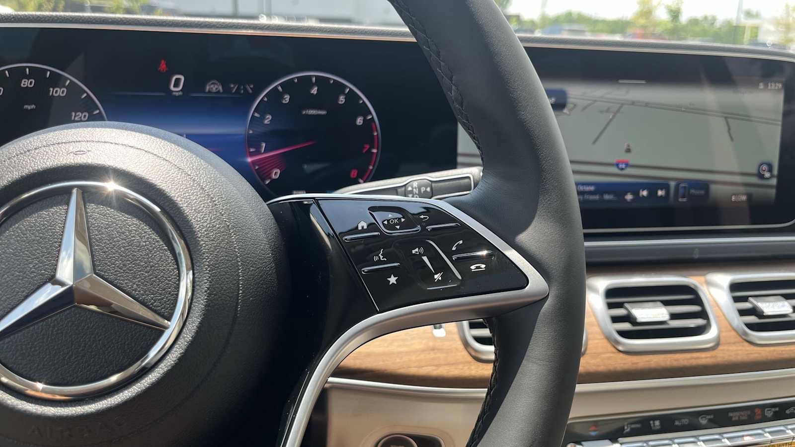 New 2026 Mercedes-Benz GLE 350 4MATIC image 42