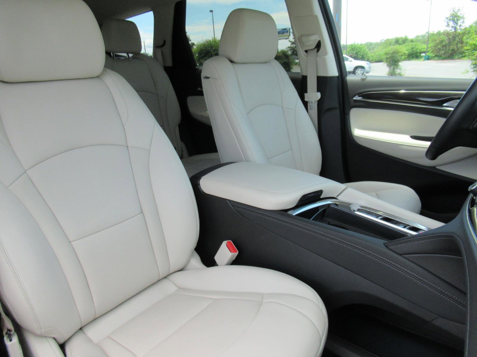 Used 2023 Buick Enclave Premium FWD image 9