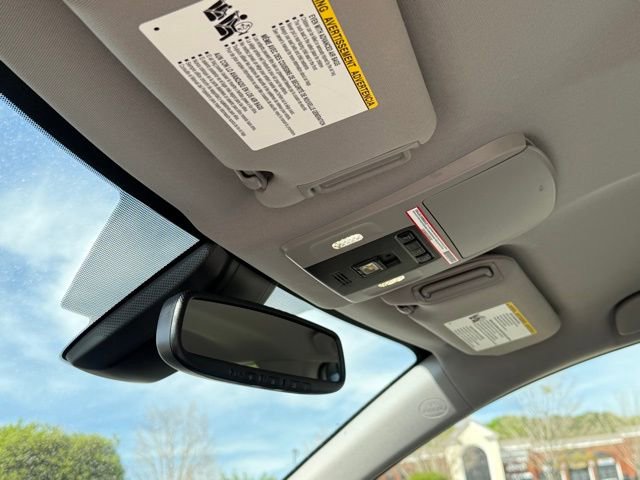 Used 2022 Toyota Camry XLE image 24