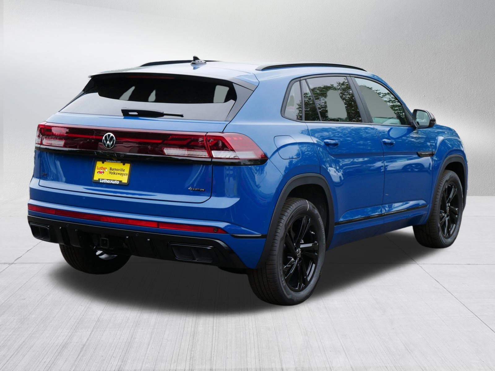 New 2026 Volkswagen Atlas Cross Sport SEL R-Line image 4