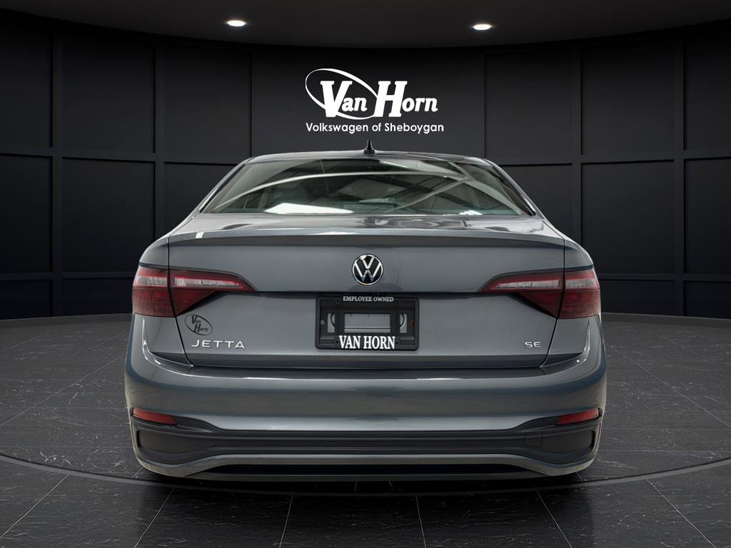 Used 2023 Volkswagen Jetta SE FWD image 6