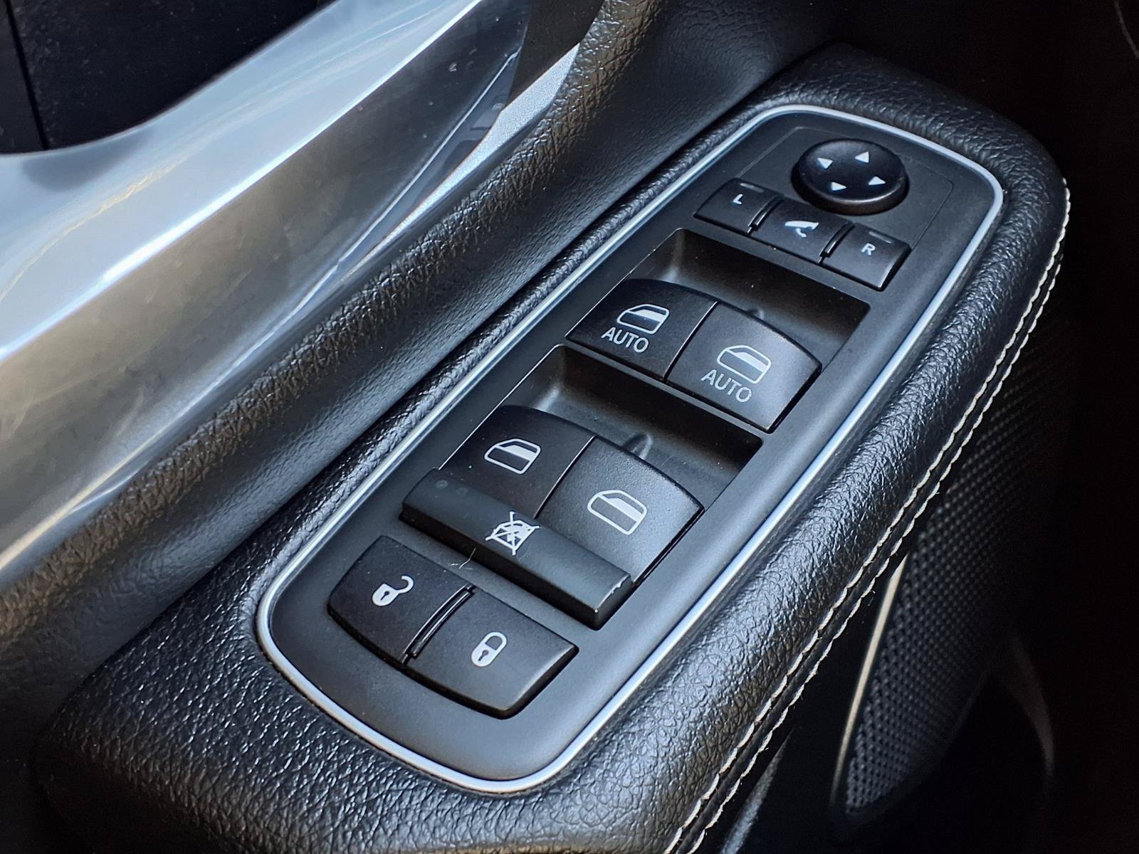 Used 2020 RAM 1500 Laramie w/ Sport Appearance Package AWD/4WD image 26