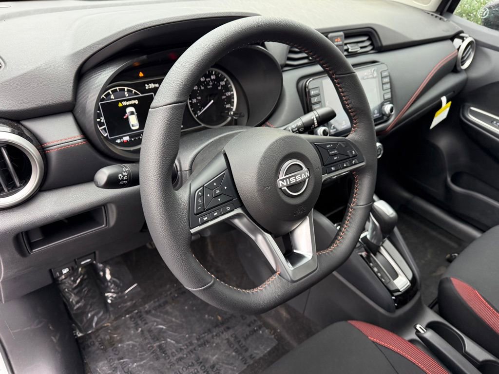 New 2025 Nissan Versa SR w/ Trunk Package FWD image 13