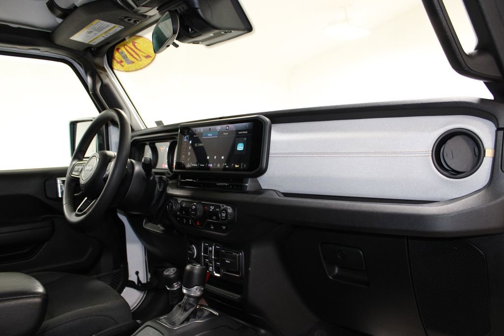 Used 2024 Jeep Wrangler Sport S image 27