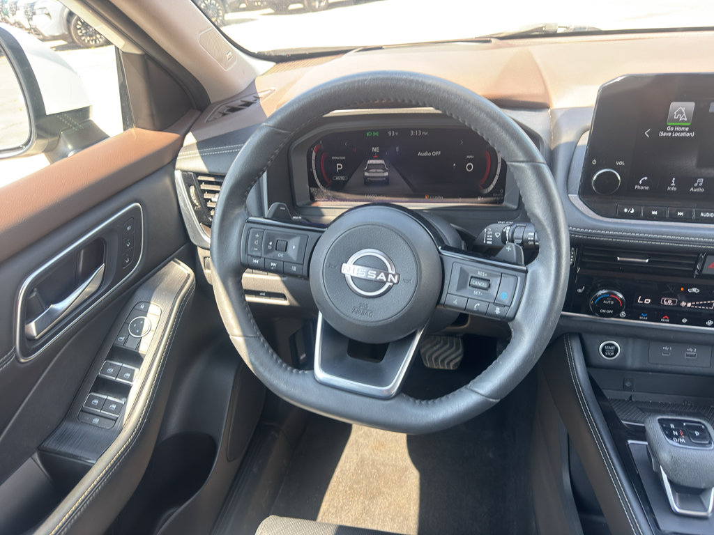 Used 2023 Nissan Rogue Platinum w/ Platinum Premium Package AWD/4WD image 13