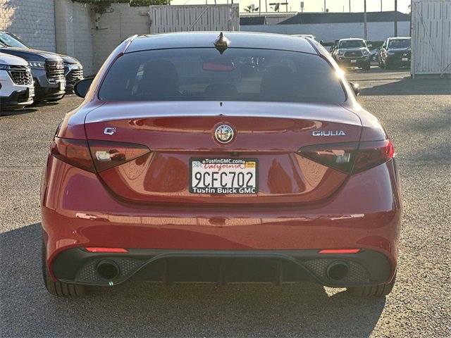 Used 2022 Alfa Romeo Giulia Veloce image 5
