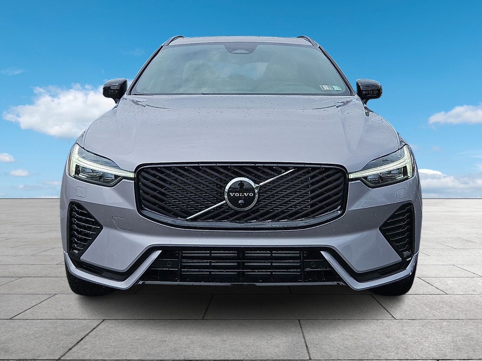 New 2026 Volvo XC60 T8 Plus w/ Protection Package Premier AWD/4WD image 2