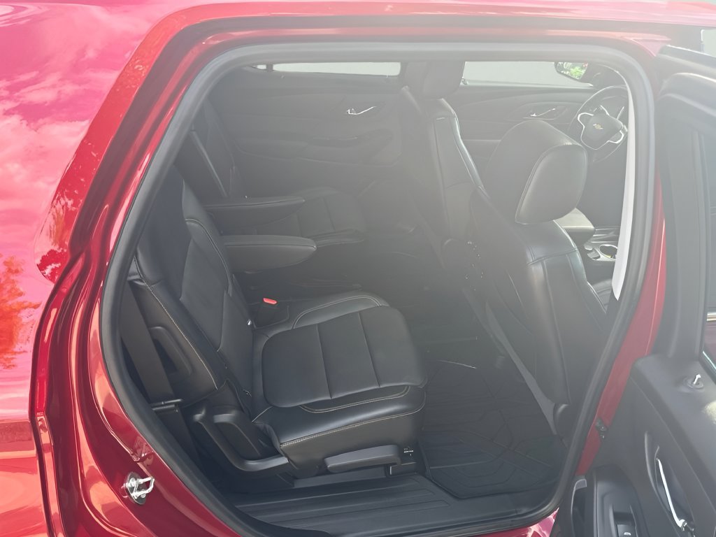 Used 2019 Chevrolet Traverse Premier w/ LPO, Floor Liner Package AWD/4WD image 23