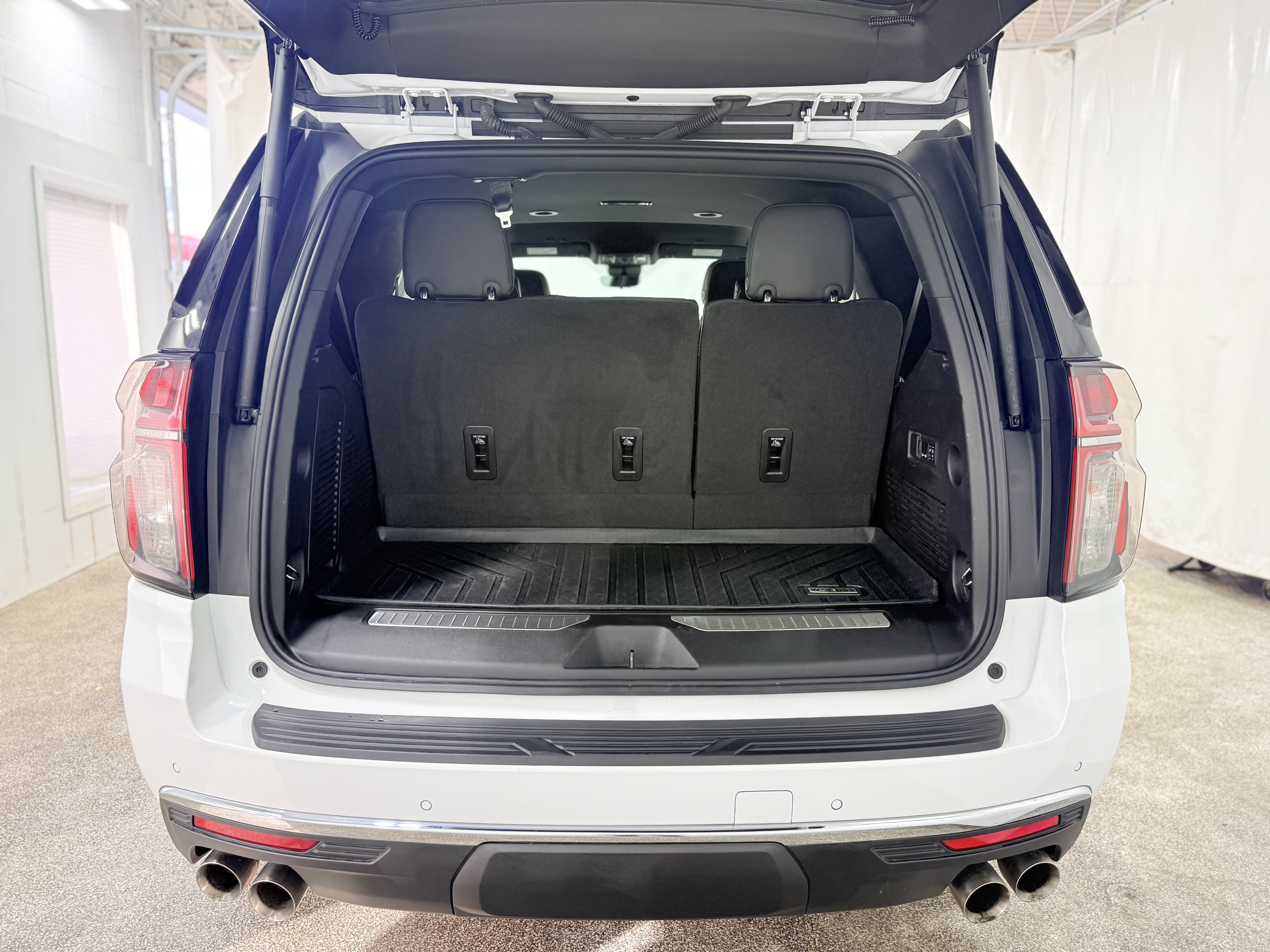 Used 2024 Chevrolet Tahoe Premier image 10