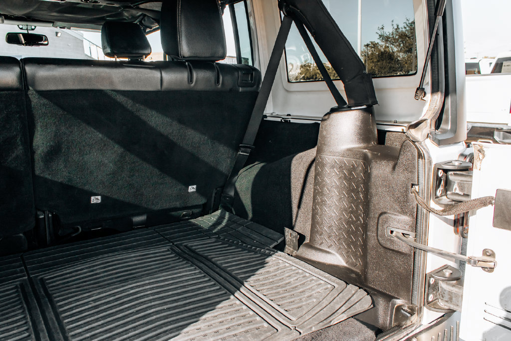 Used 2015 Jeep Wrangler Unlimited Sport AWD/4WD image 25