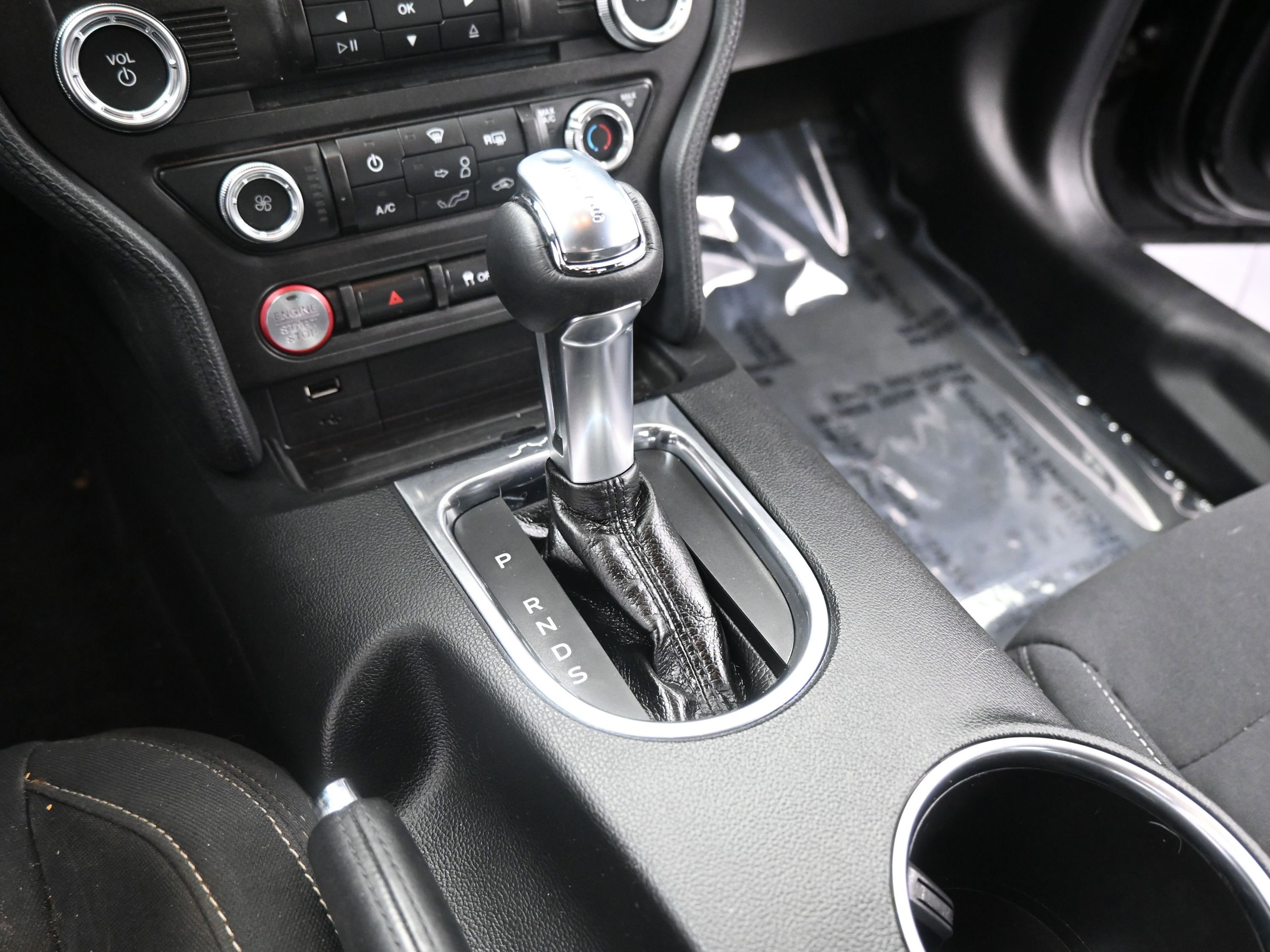 Used 2018 Ford Mustang Coupe image 16