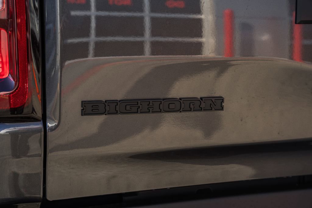 New 2026 RAM 1500 4x4 Crew Cab image 9