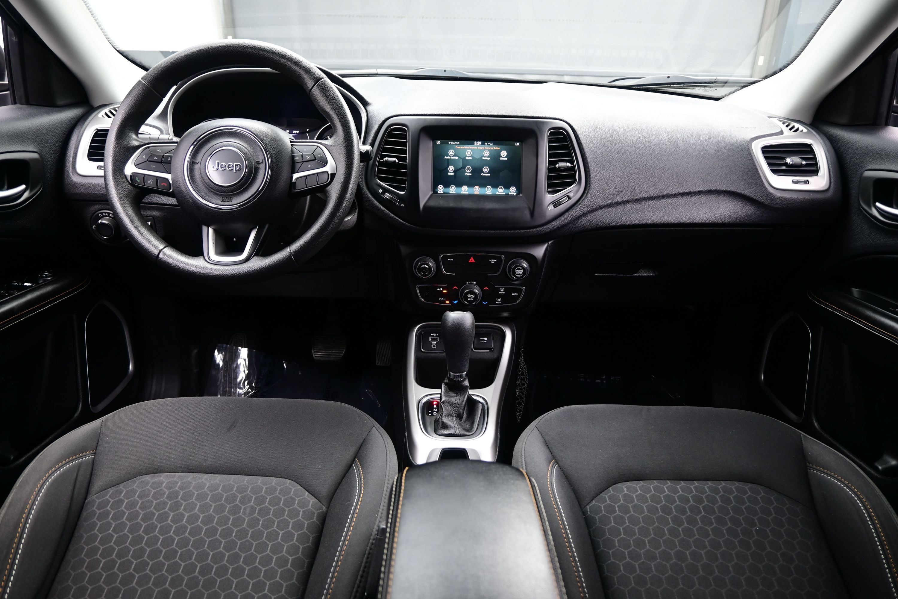 Used 2019 Jeep Compass Sport FWD image 14
