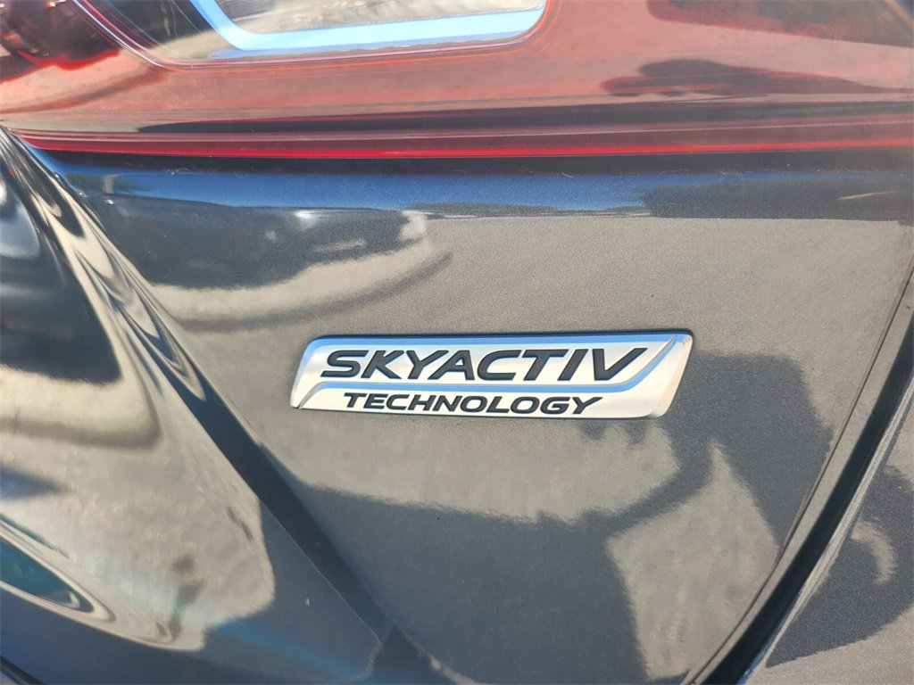 Used 2016 MAZDA MAZDA3 i Sport w/ Preferred Equipment Package image 10