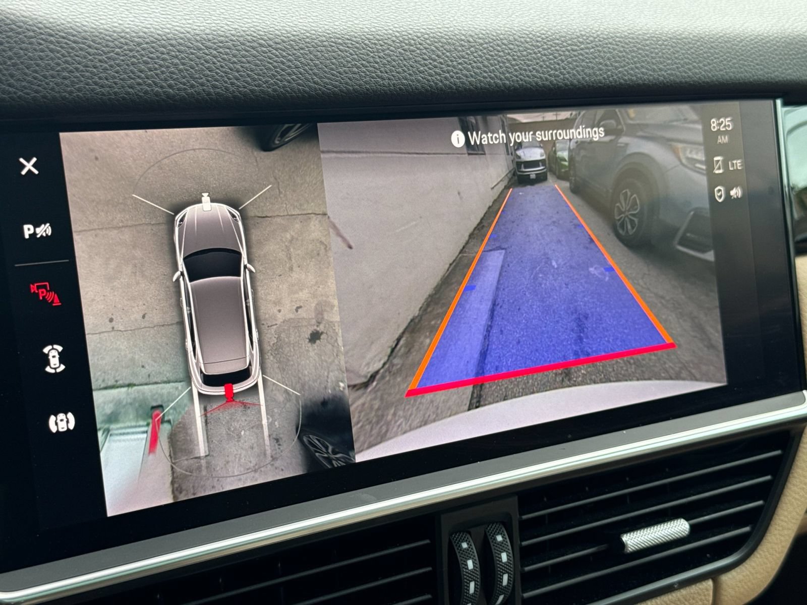 Certified 2022 Porsche Cayenne E-Hybrid AWD/4WD image 24
