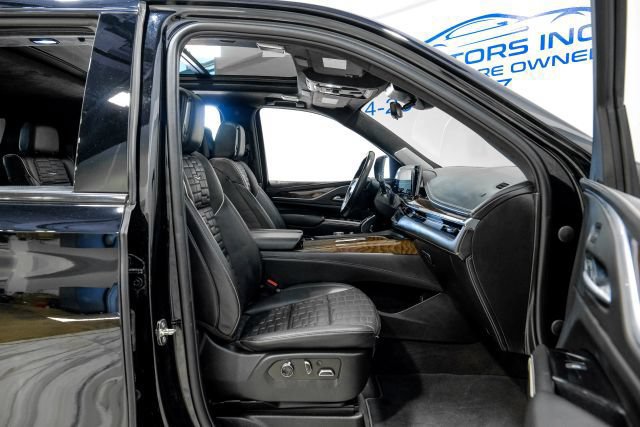 Used 2022 Cadillac Escalade ESV Sport Platinum w/ Heavy-Duty Trailer Package AWD/4WD image 56