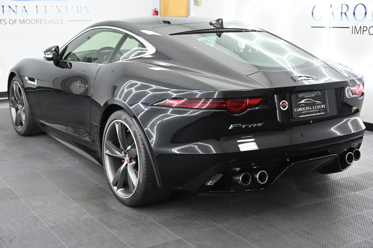 Used 2019 Jaguar F-TYPE R AWD/4WD image 2