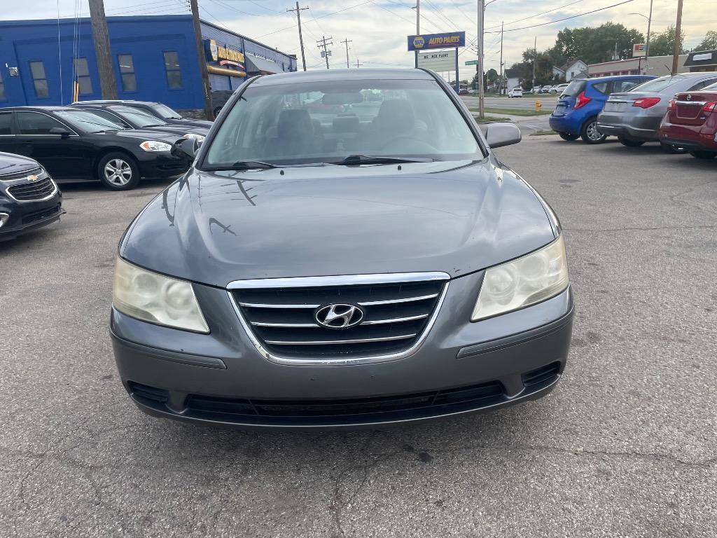 Used 2010 Hyundai Sonata GLS image 1