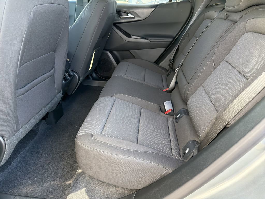 New 2026 Chevrolet Equinox LT image 17