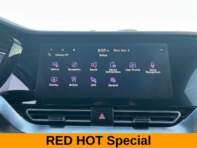 Used 2021 Kia Niro EX Premium w/ Cold Weather Package image 26