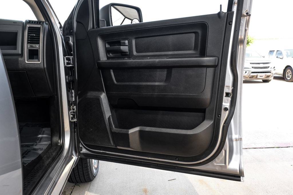 Used 2019 RAM 1500 Tradesman w/ Chrome Plus Package RWD image 36