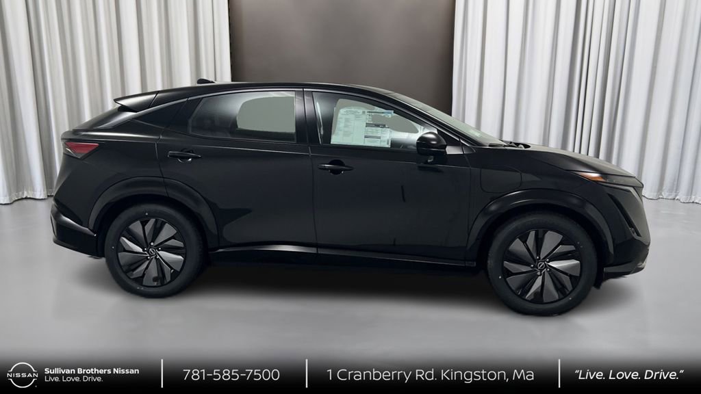 Used 2024 Nissan Ariya AWD image 4