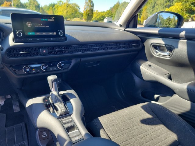 Certified 2023 Honda HR-V LX image 11