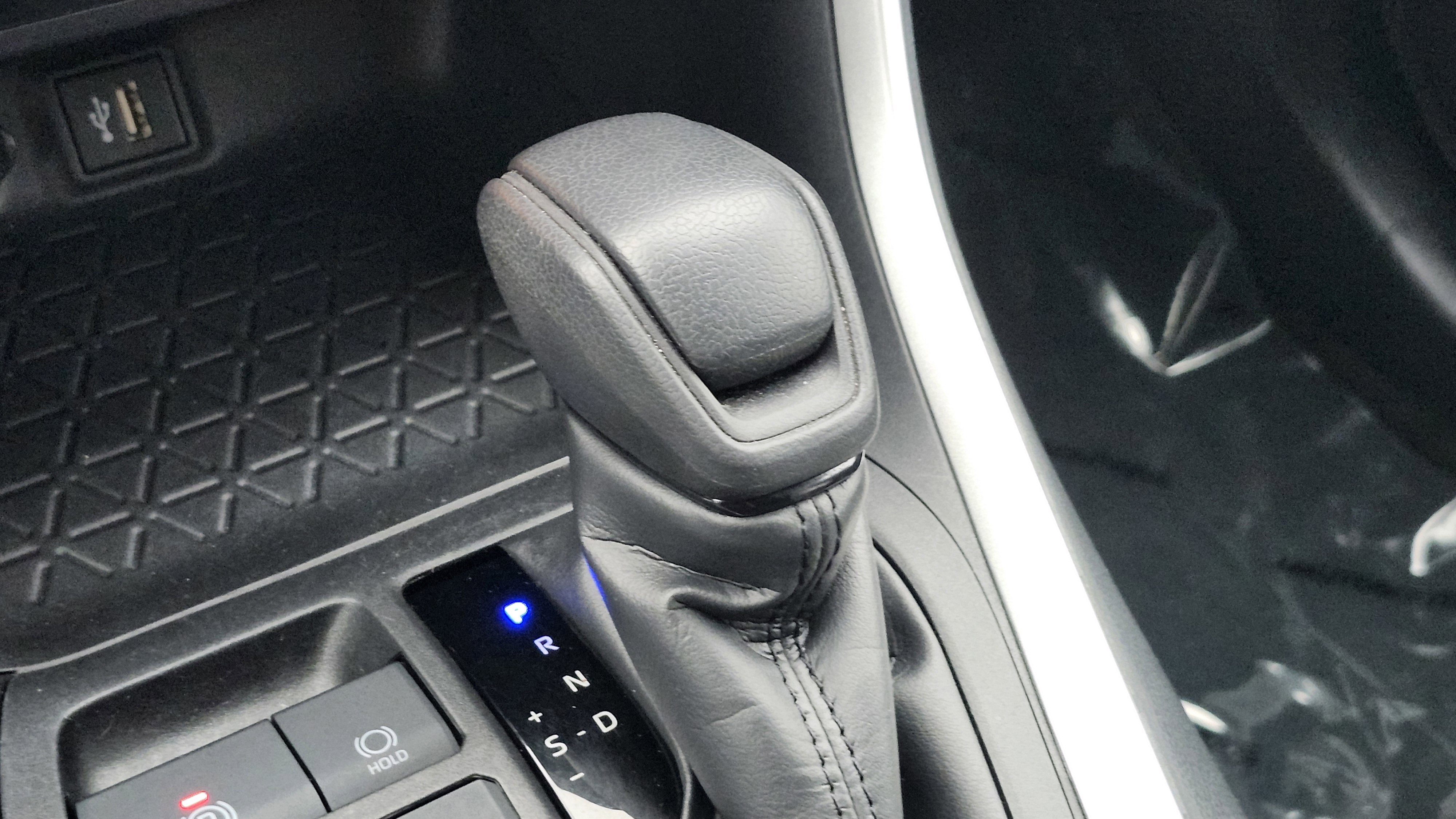 Used 2024 Toyota RAV4 XLE image 30