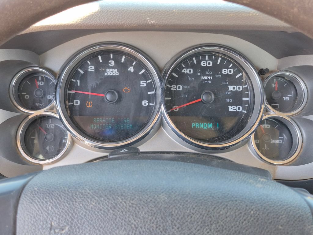 Used 2007 Chevrolet Silverado 2500 W/T AWD/4WD image 13