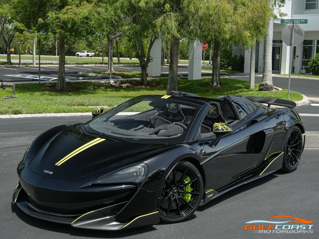 Used 2020 McLaren 600LT Spider image 11