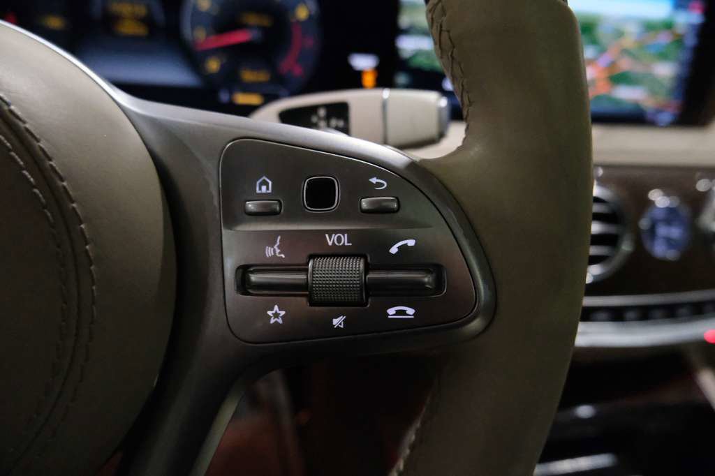 Used 2018 Mercedes-Benz S 560 4MATIC Sedan image 46