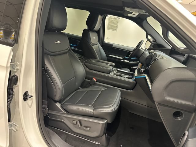 New 2027 Ford Expedition Platinum w/ Stealth Performance Package AWD/4WD image 9