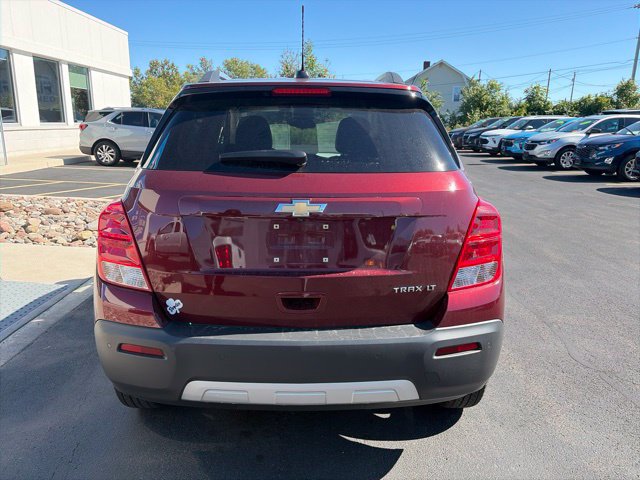 Used 2016 Chevrolet Trax LT w/ LT Convenience Package FWD image 9