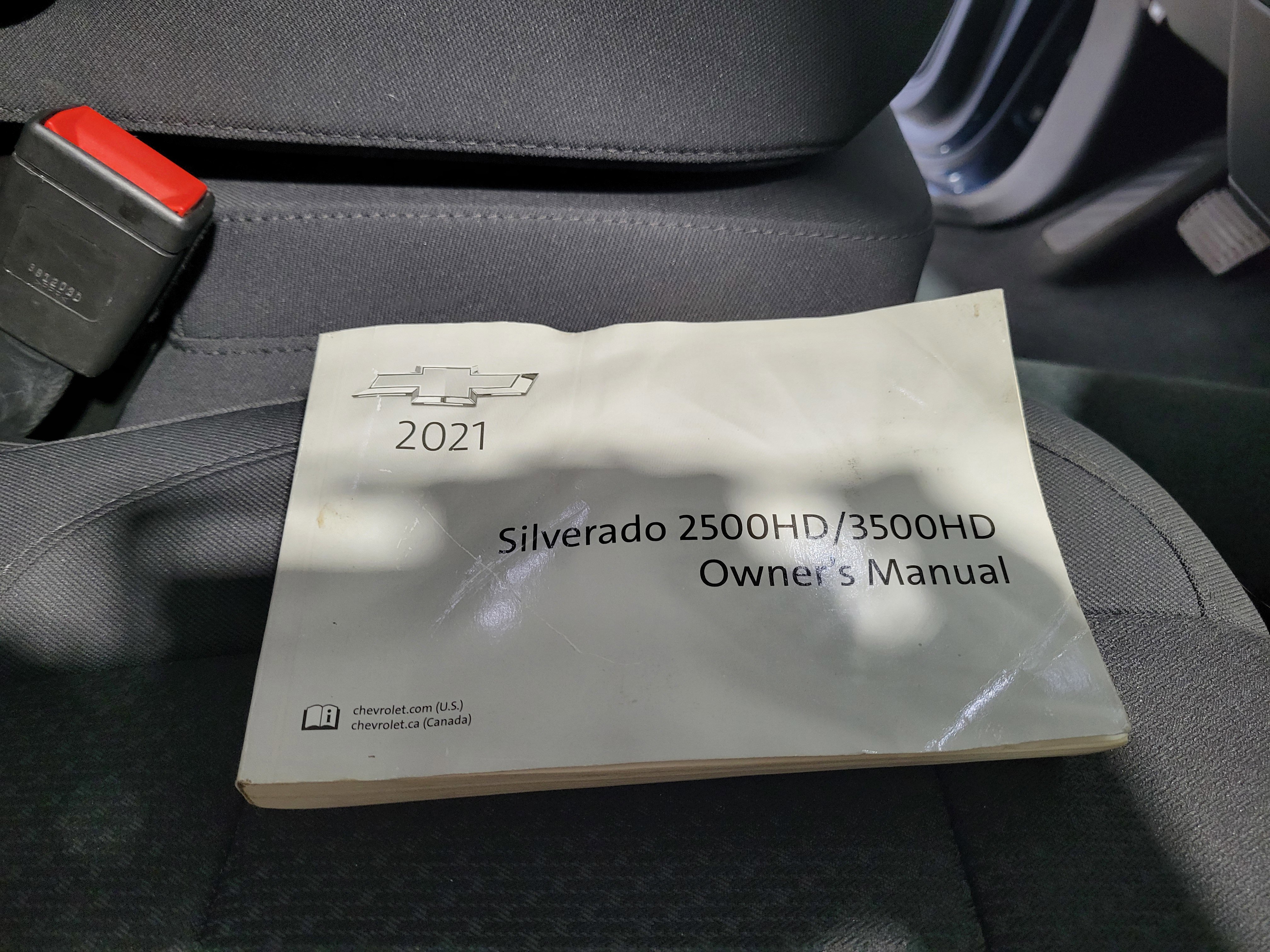 Used 2021 Chevrolet Silverado 2500 Custom w/ Custom Value Package image 50