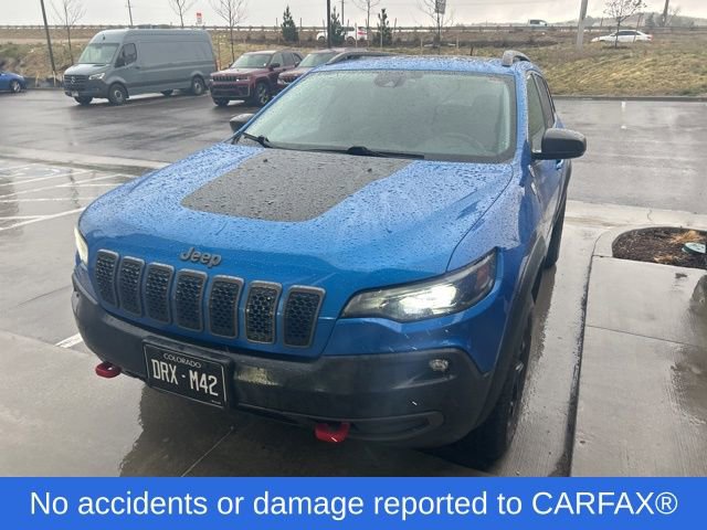 Used 2019 Jeep Cherokee Trailhawk AWD/4WD image 2