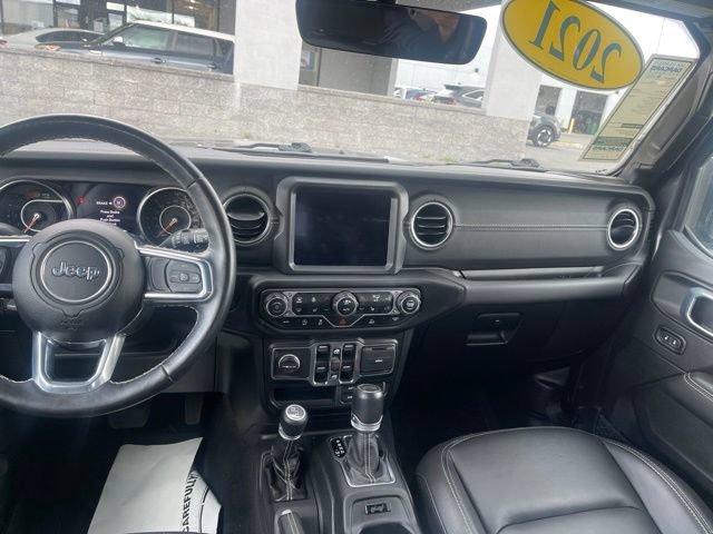 Used 2021 Jeep Wrangler Unlimited Sahara AWD/4WD image 17