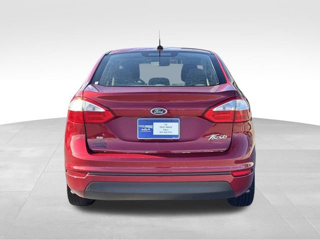 Used 2017 Ford Fiesta SE FWD image 4