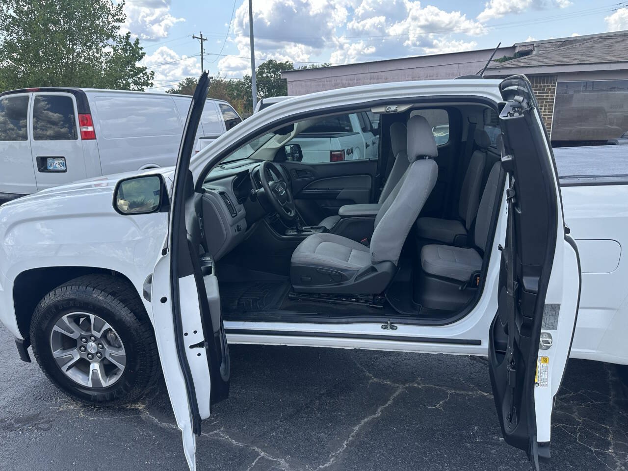 Used 2018 GMC Canyon W/T w/ Convenience Package RWD image 12