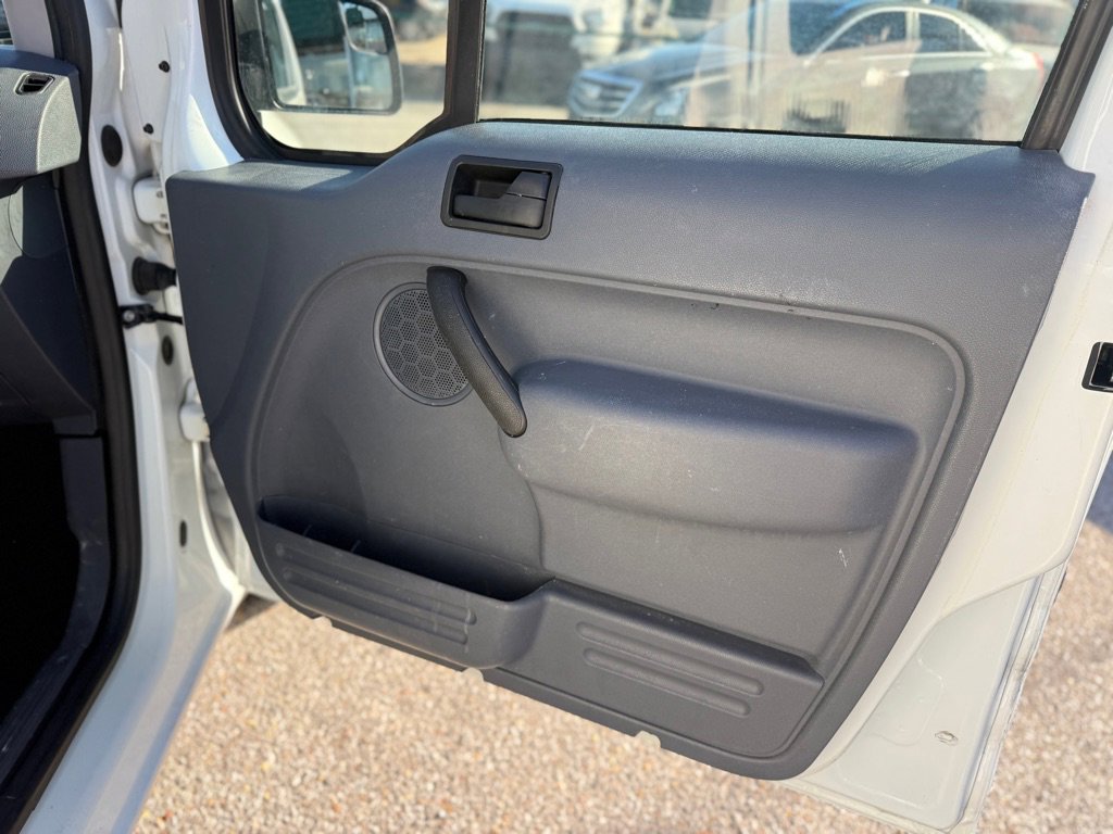 Used 2013 Ford Transit Connect XLT image 13