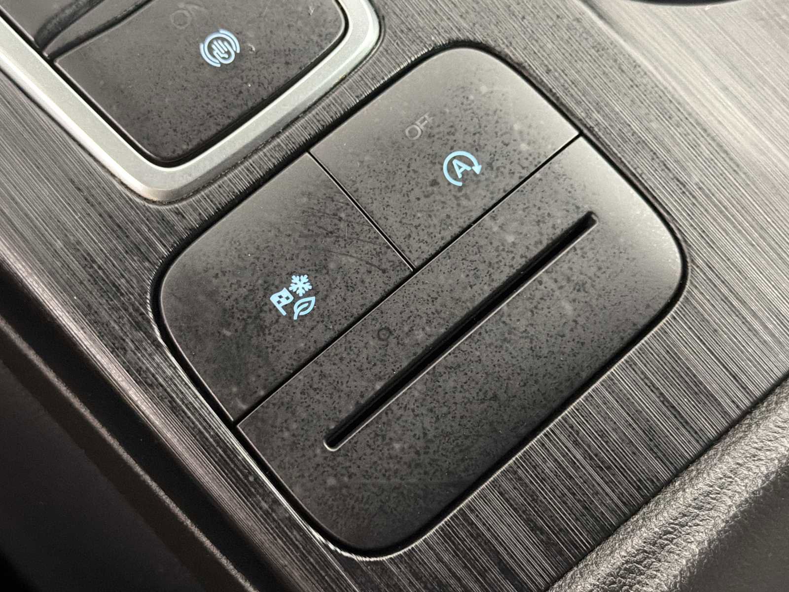 Used 2025 Ford Escape ST-Line image 60