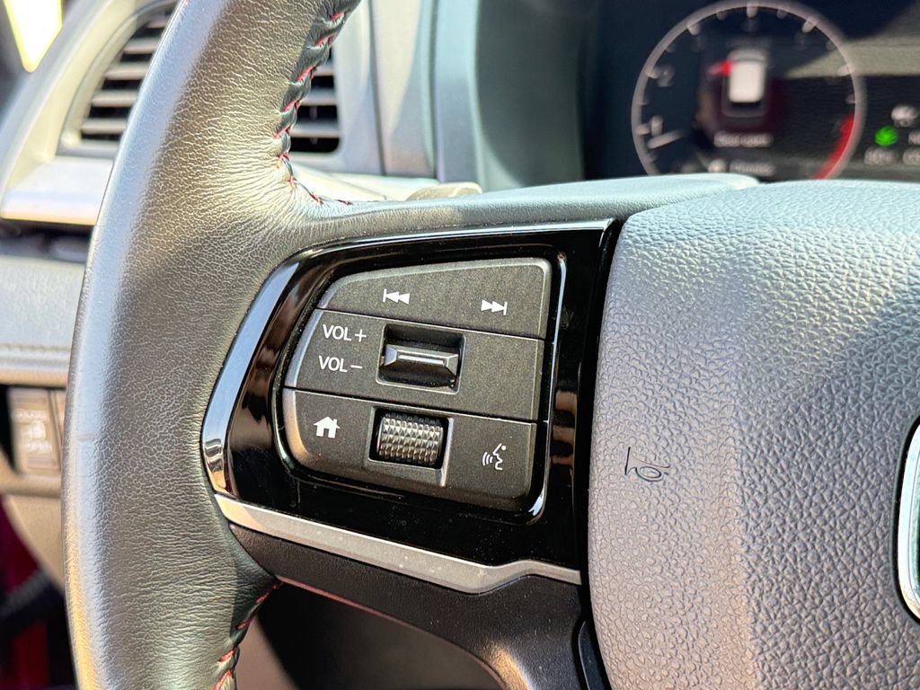 Used 2025 Honda Odyssey Sport-L image 16