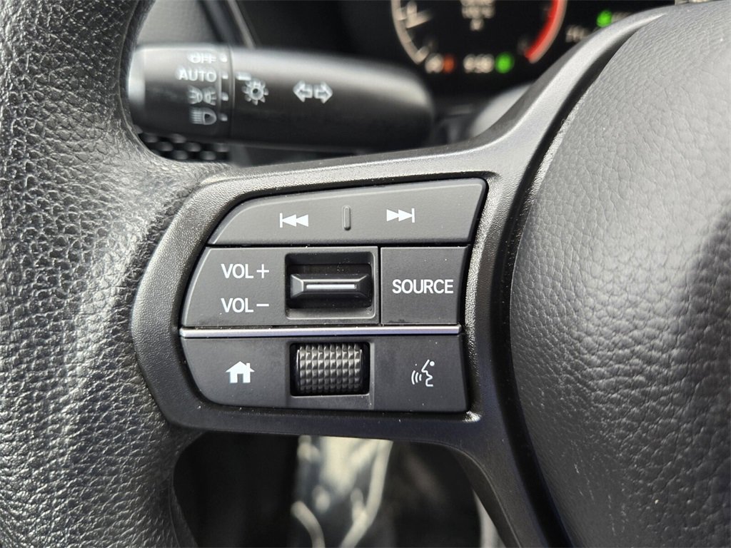 Used 2025 Honda CR-V LX image 25