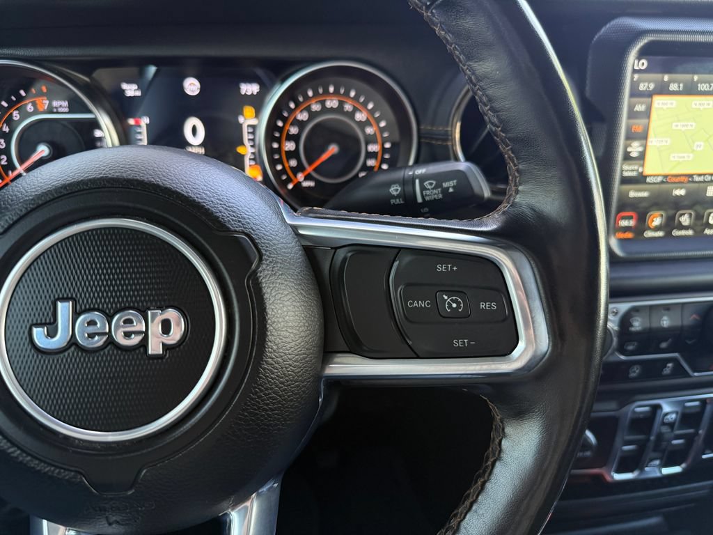 Used 2023 Jeep Gladiator Overland AWD/4WD image 31