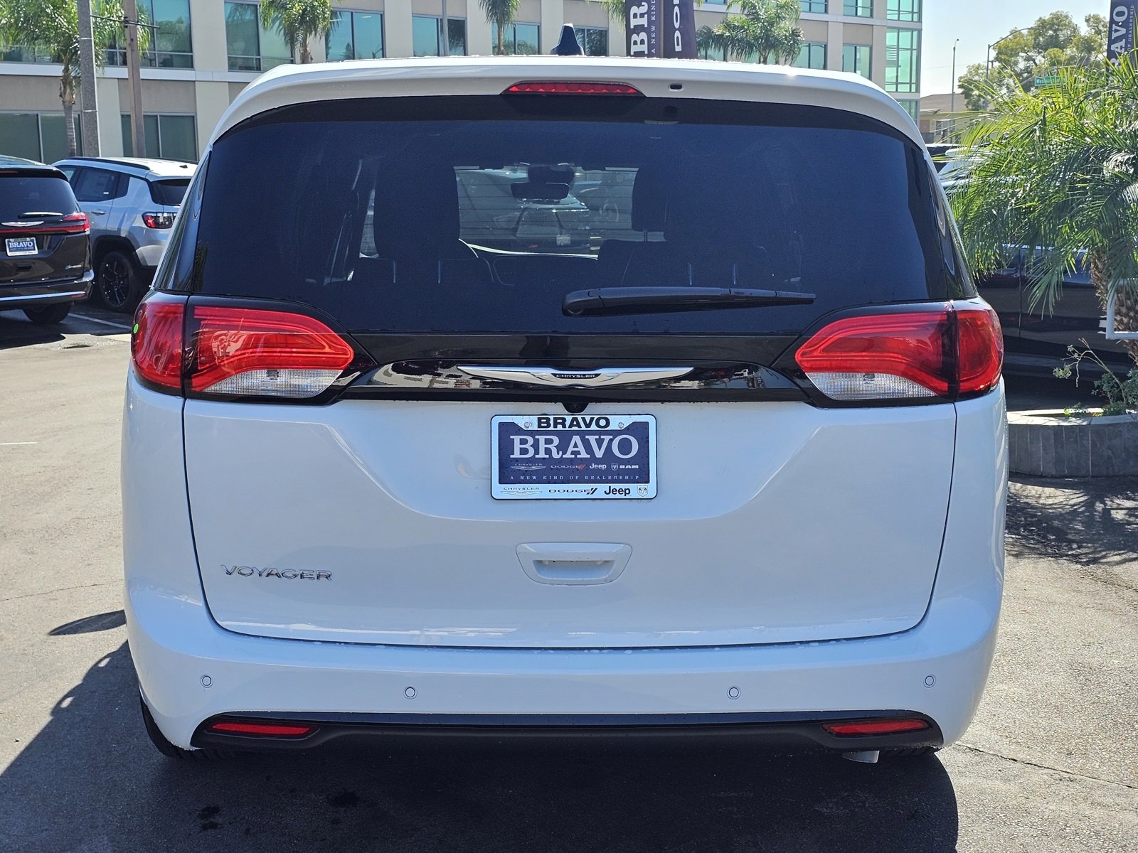 New 2026 Chrysler Voyager LX image 7