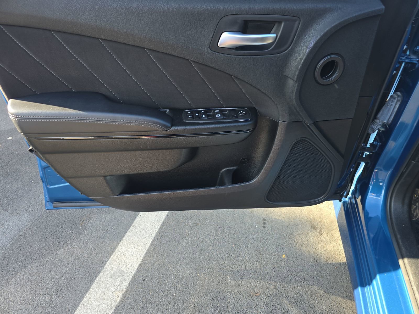 Used 2023 Dodge Charger R/T w/ Blacktop Package image 9