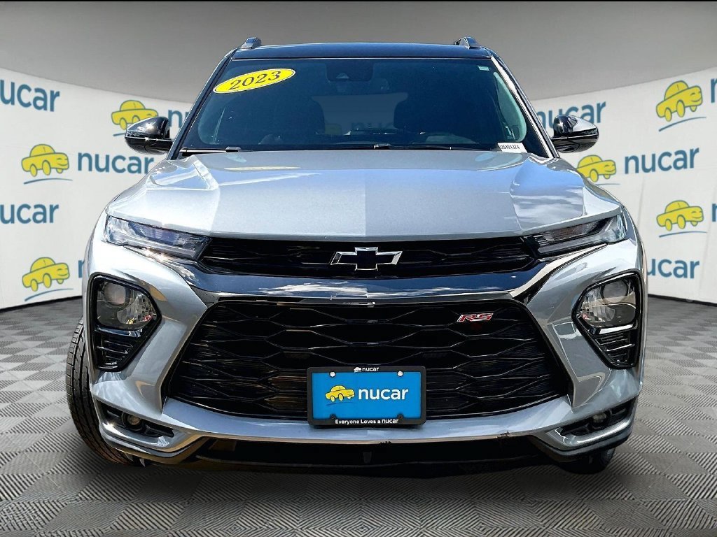 Used 2023 Chevrolet TrailBlazer RS w/ Convenience Package AWD/4WD image 2