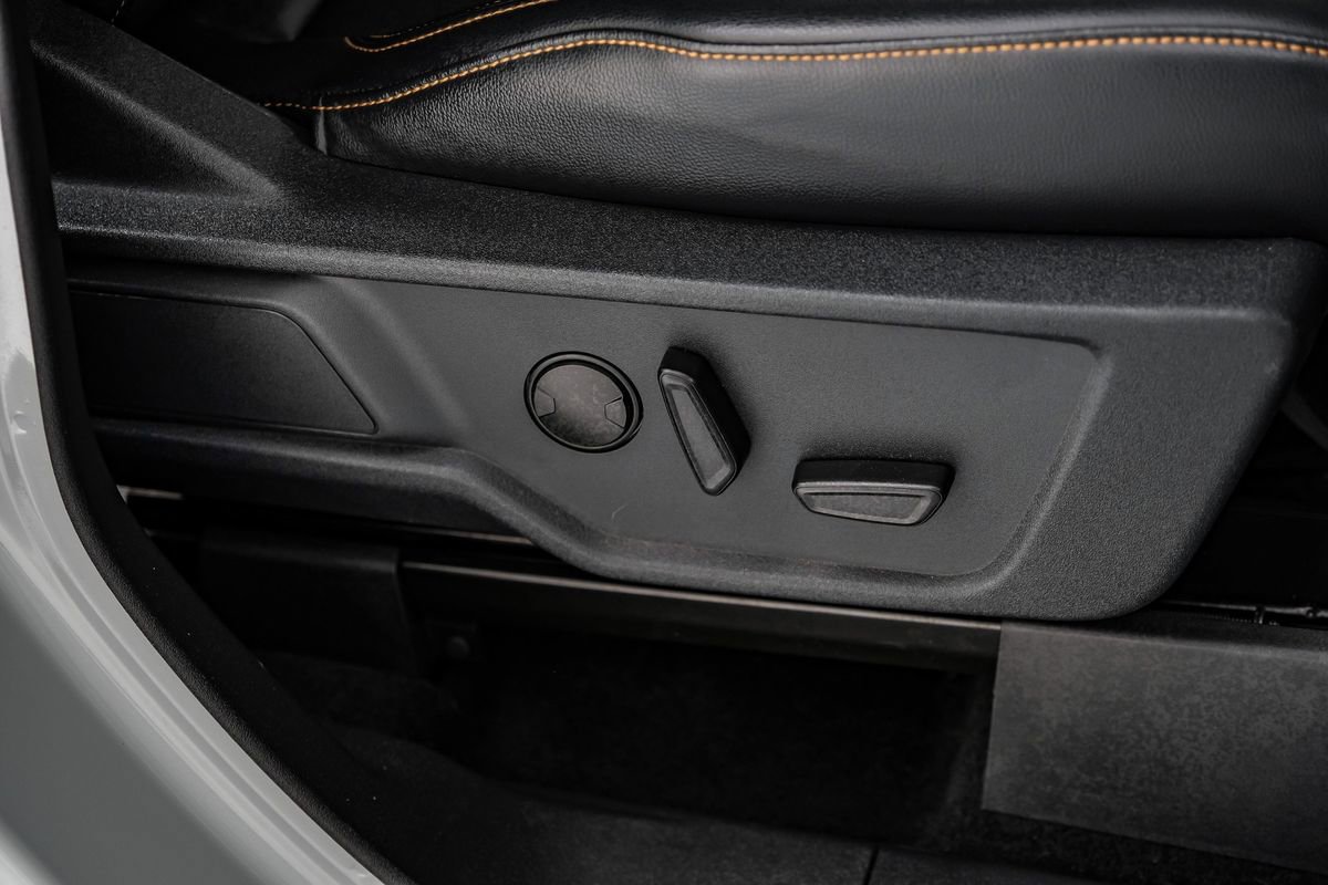 Used 2024 Ford Bronco Badlands image 49