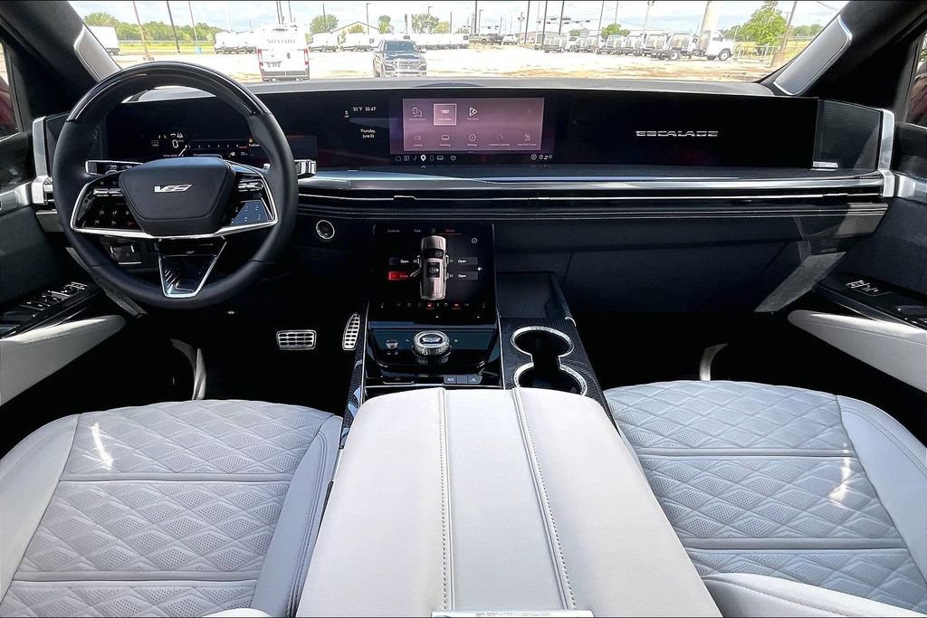 Used 2026 Cadillac Escalade V w/ LPO, ONYX Package AWD/4WD image 7